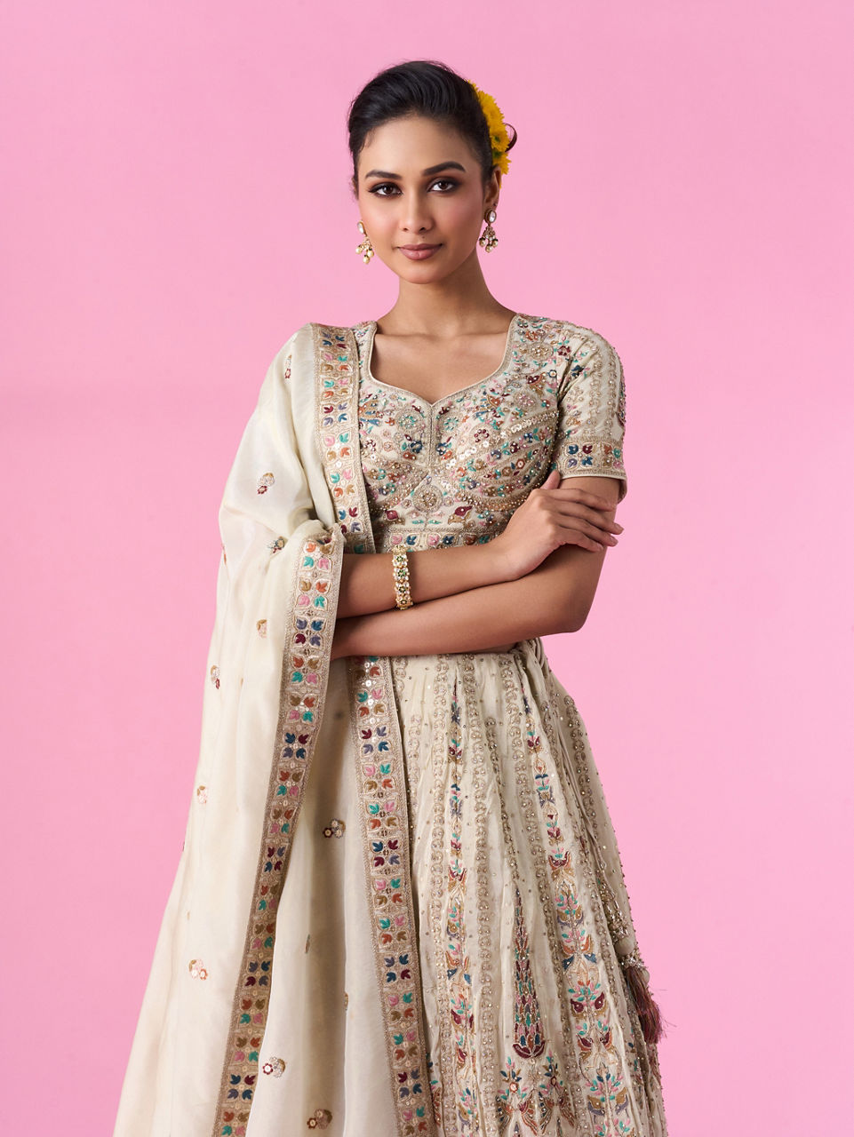 Mohey Women Dreamy Cream Elegance Bridal Lehenga