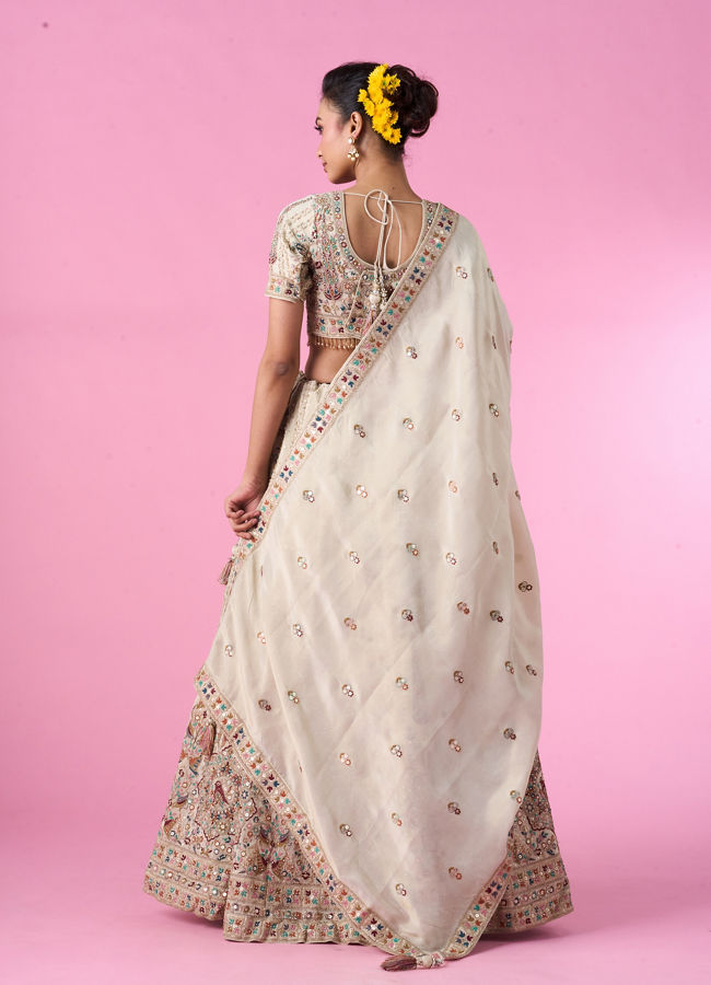 Mohey Women Dreamy Cream Elegance Bridal Lehenga