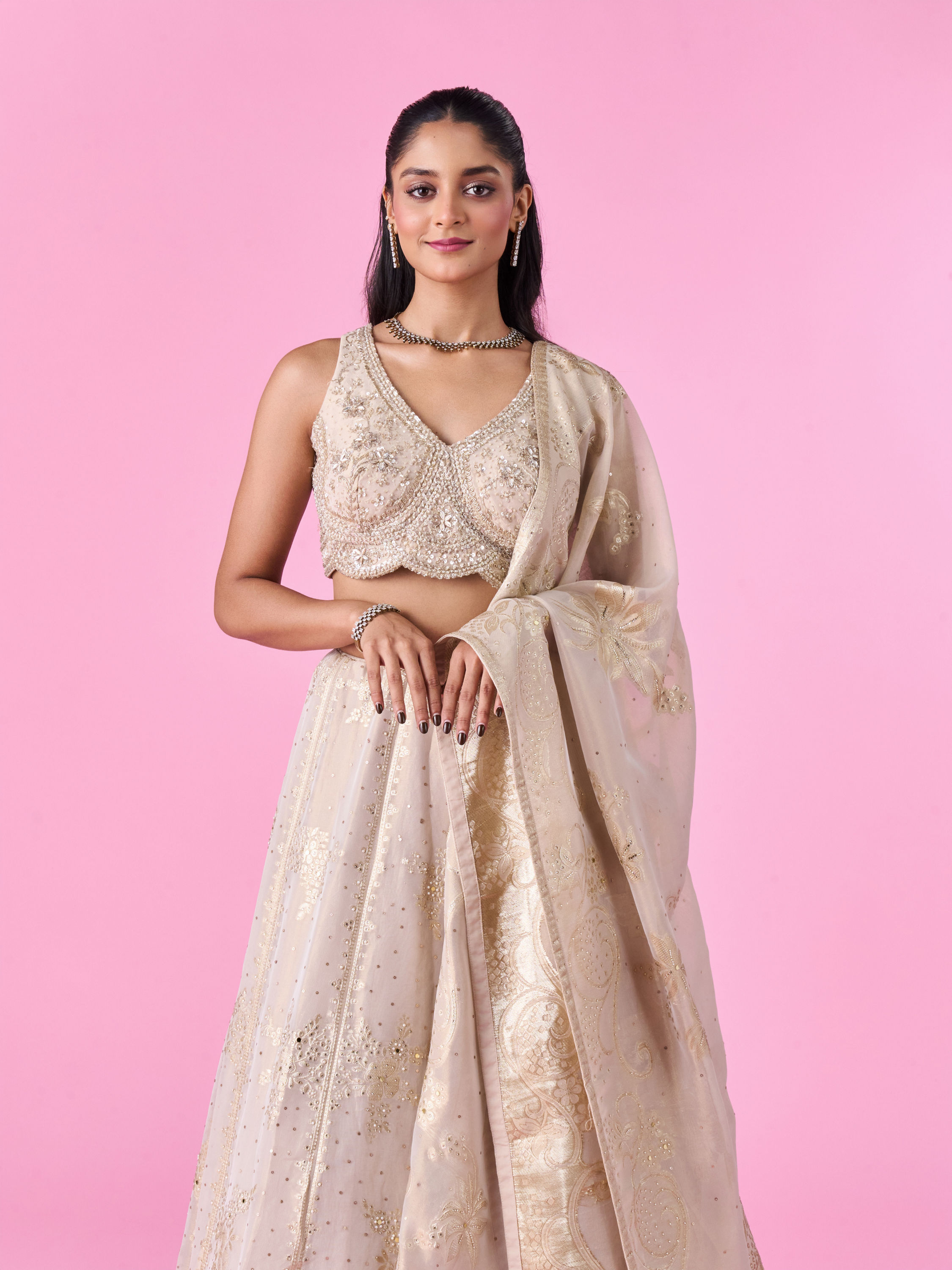 Mohey Women Cream Hues Dreamy Lehenga