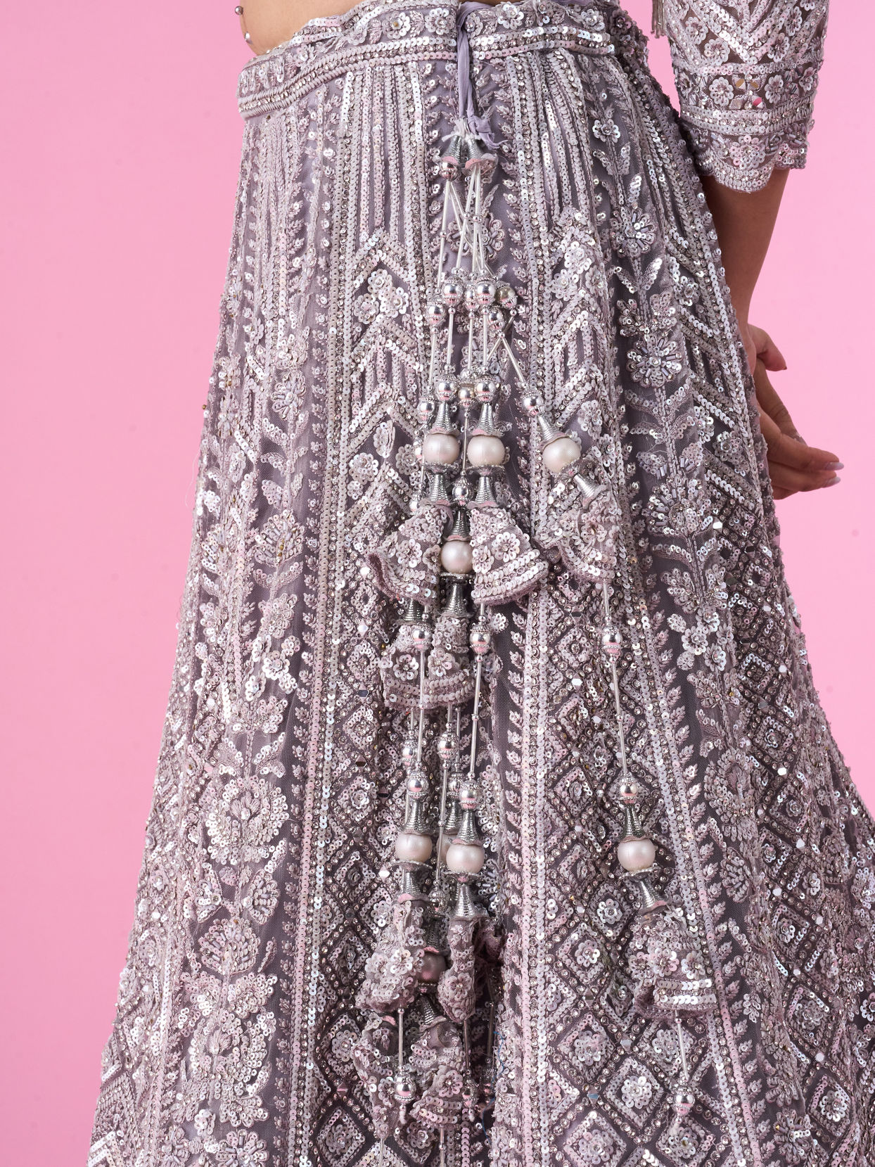 Mohey Women Regal Lilac Net Bridal Lehenga