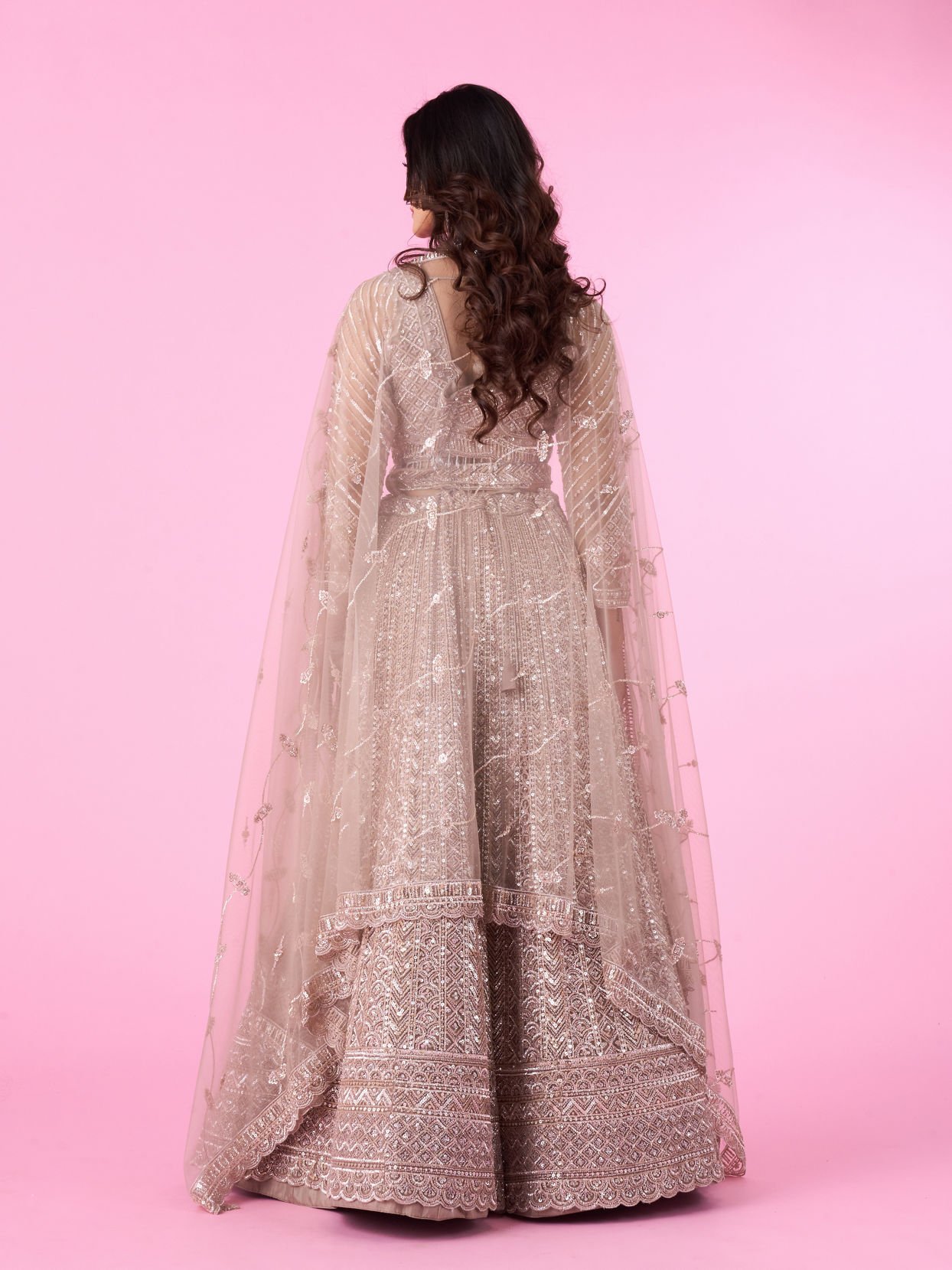 Mohey Women Glamourous Fawn Net Bridal Lehenga