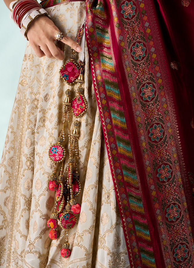 Mohey Women Cream Silk Lehenga with Moti Work