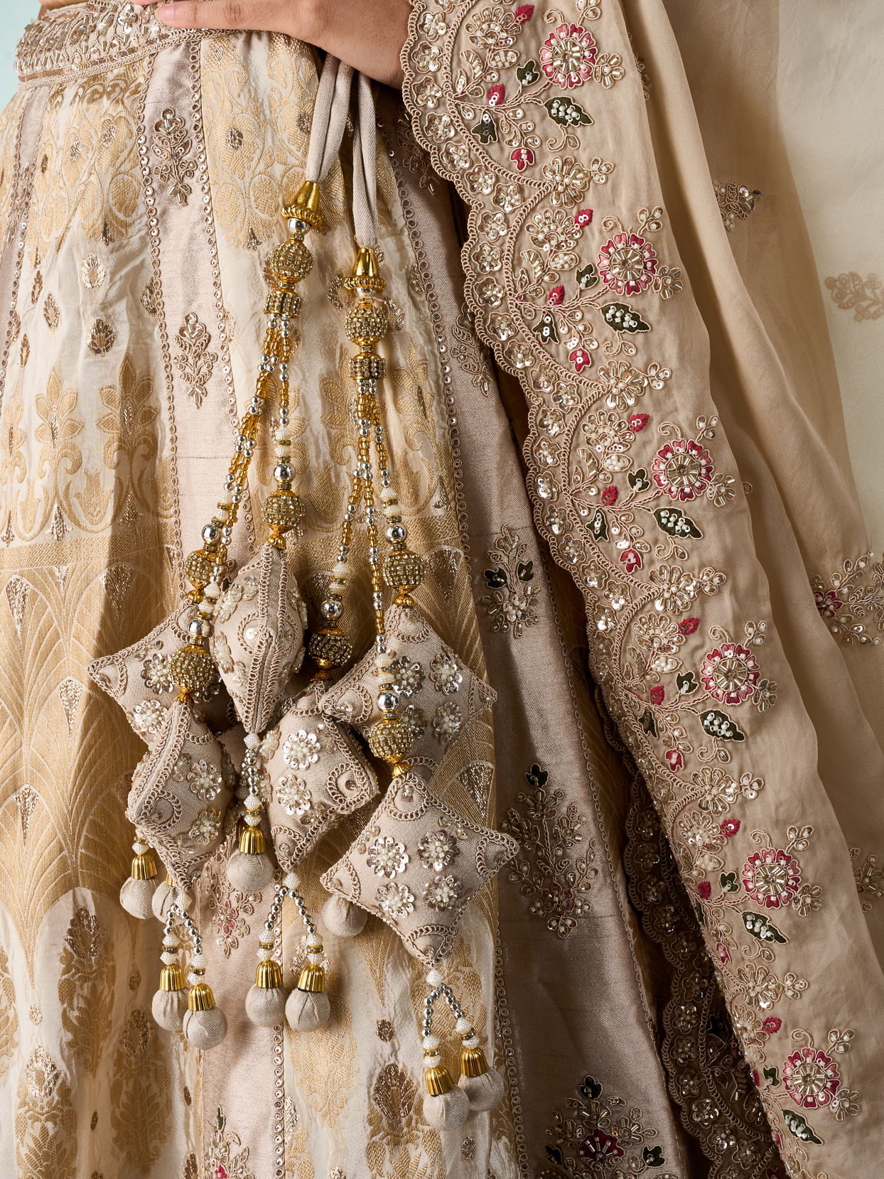 Mohey Women Cream Art Silk Lehenga with Embroidery