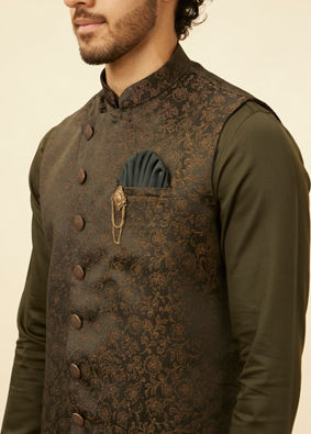 alt message - Manyavar Men Olive Green Bel Buti Patterned Kurta Jacket Set image number 1