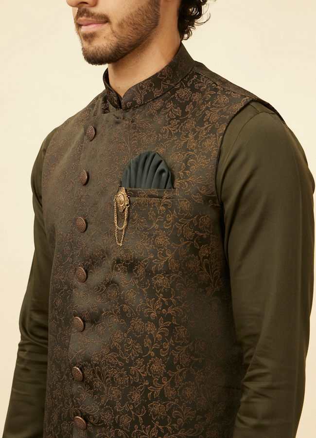 alt message - Manyavar Men Olive Green Bel Buti Patterned Kurta Jacket Set image number 1