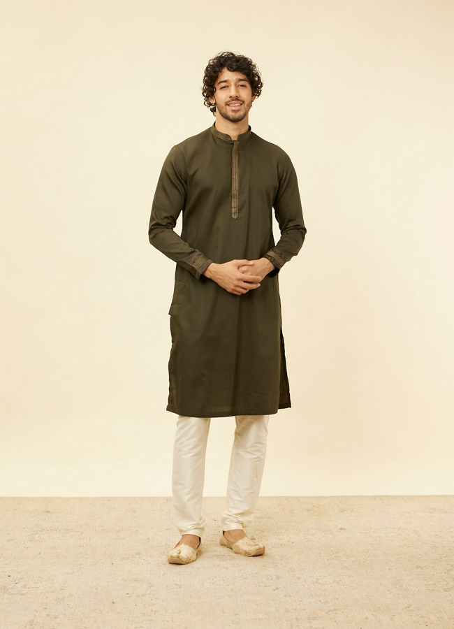 alt message - Manyavar Men Olive Green Bel Buti Patterned Kurta Jacket Set image number 2