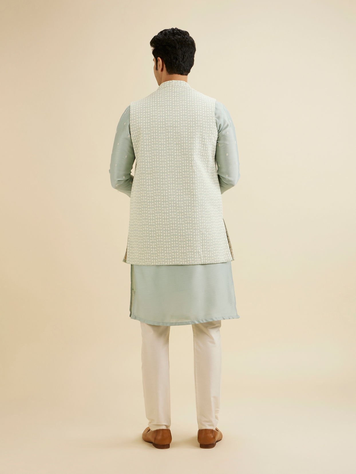 Manyavar Men Light Blue Elegance Kurta Jacket Set image number 6