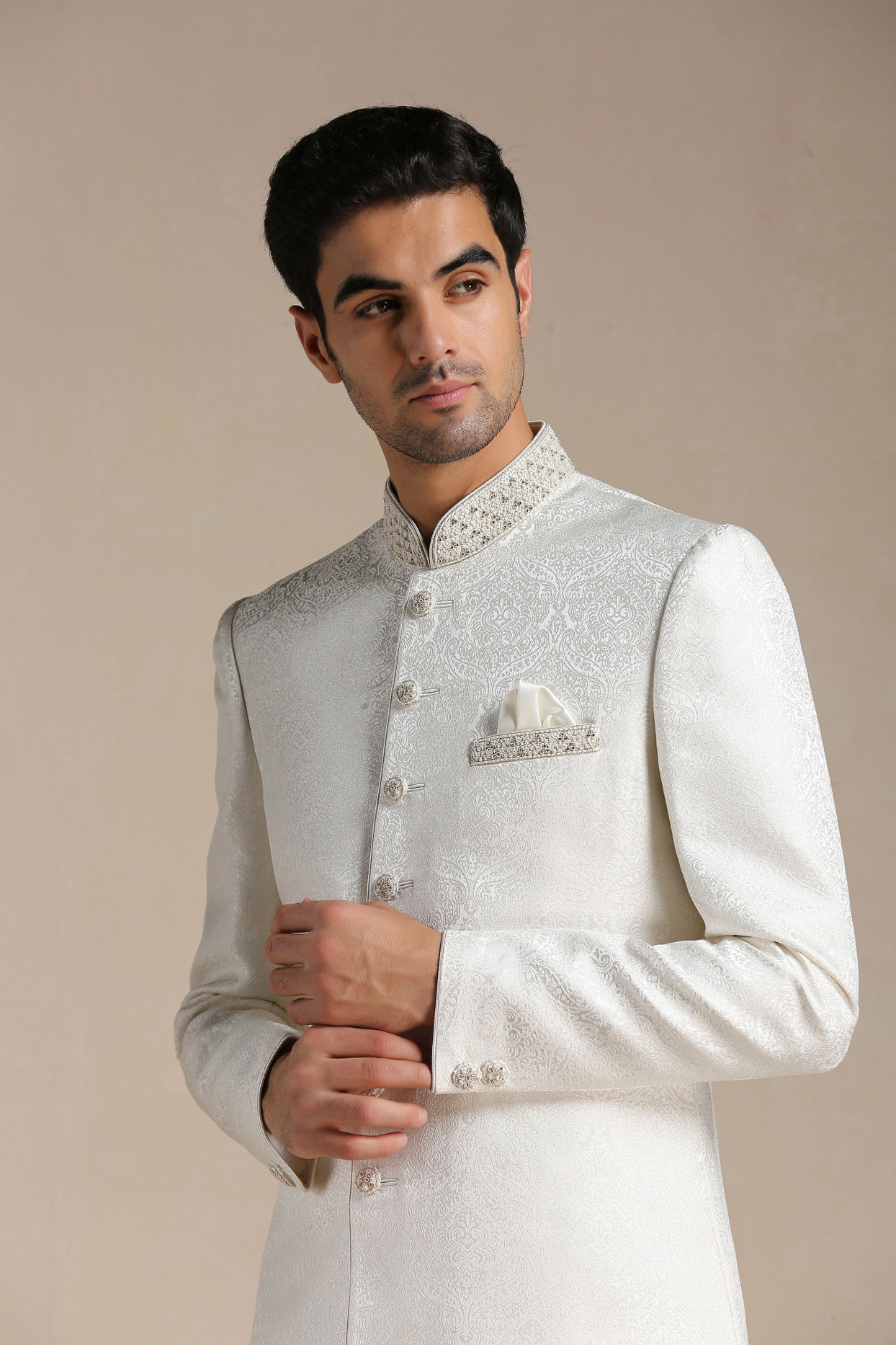 alt message - Manyavar Men Off White Medallion Patterened Brocade Indo Western Set image number 0