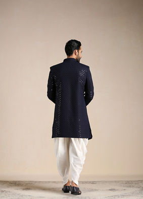 alt message - Manyavar Men Navy Blue Sequined Chikankari Indo Western Set image number 3