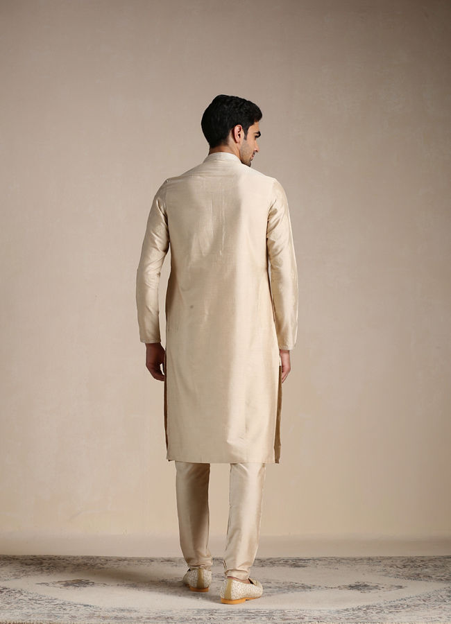 alt message - Manyavar Men Rose Beige Motif Kurta Set image number 3