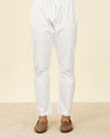 alt message - Manyavar Men Ivory White Plain Kurta Set image number 4