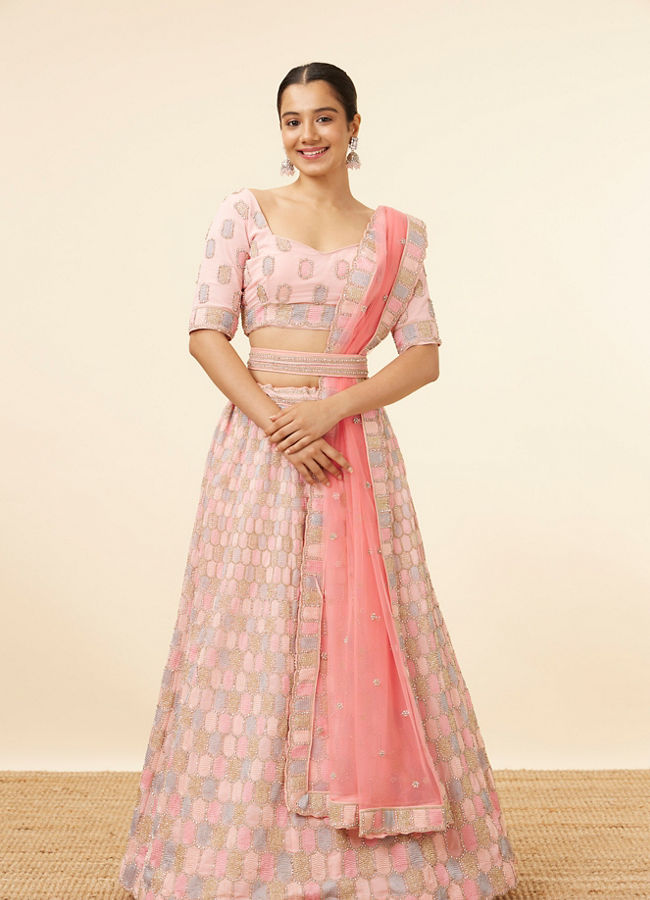 alt message - Mohey Women Peach Pink Honeycomb Patterned Lehenga image number 0