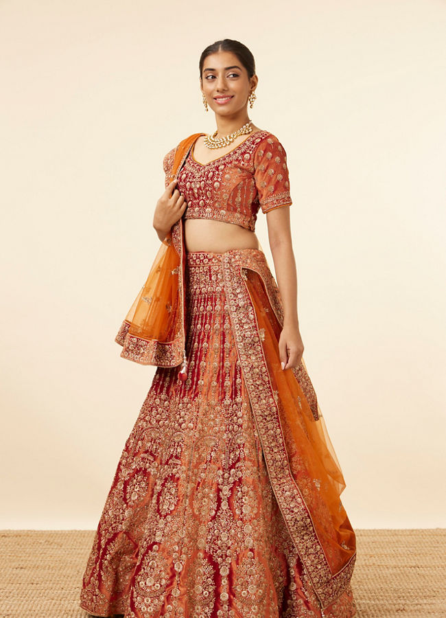 alt message - Mohey Women Mustard Yellow Embellished Lehenga image number 2