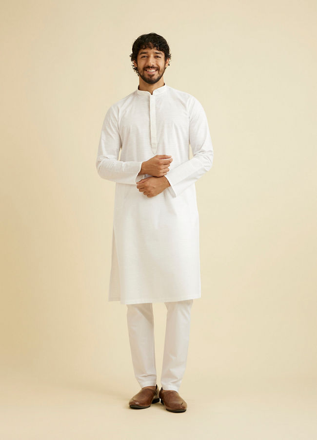 Manyavar Men Cotton Blend White Kurta Pajama image number 2