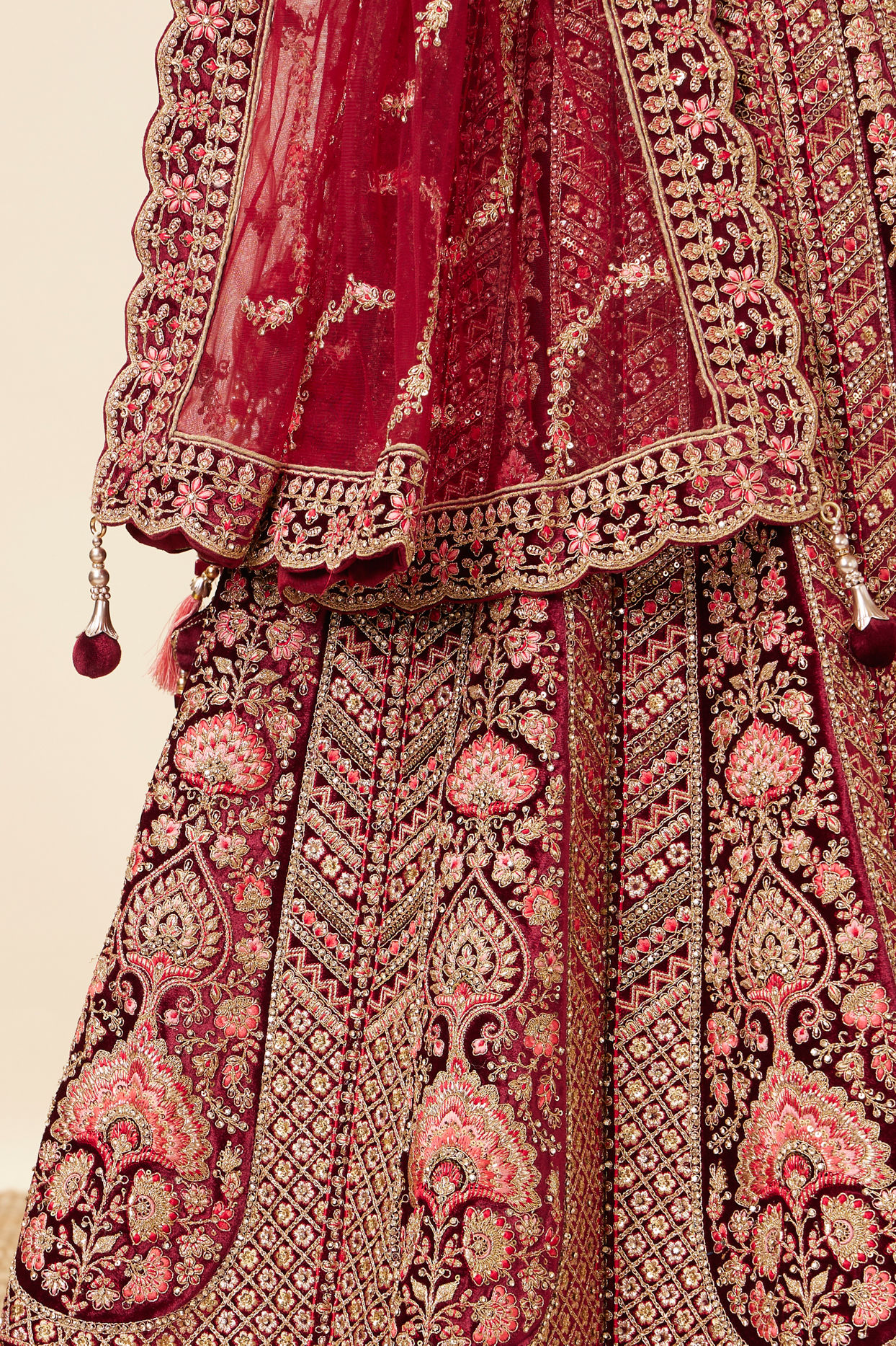 Mohey Women Maroon Embellished Bridal Lehenga