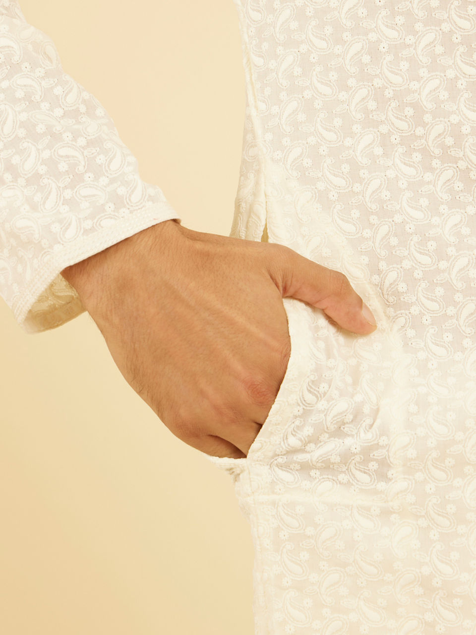 Manyavar Men Off White Thread Embroidered Kurta Set