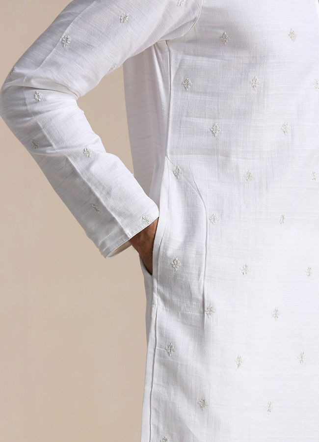 Manyavar Men Off-white Self Motif Kurta Set image number 2