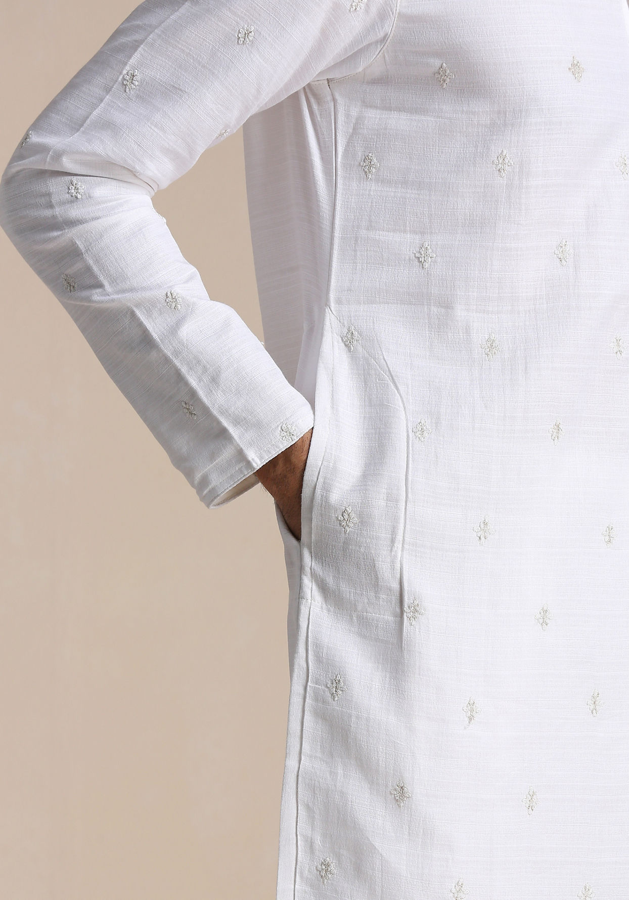 Manyavar Men Off-white Self Motif Kurta Set image number 2