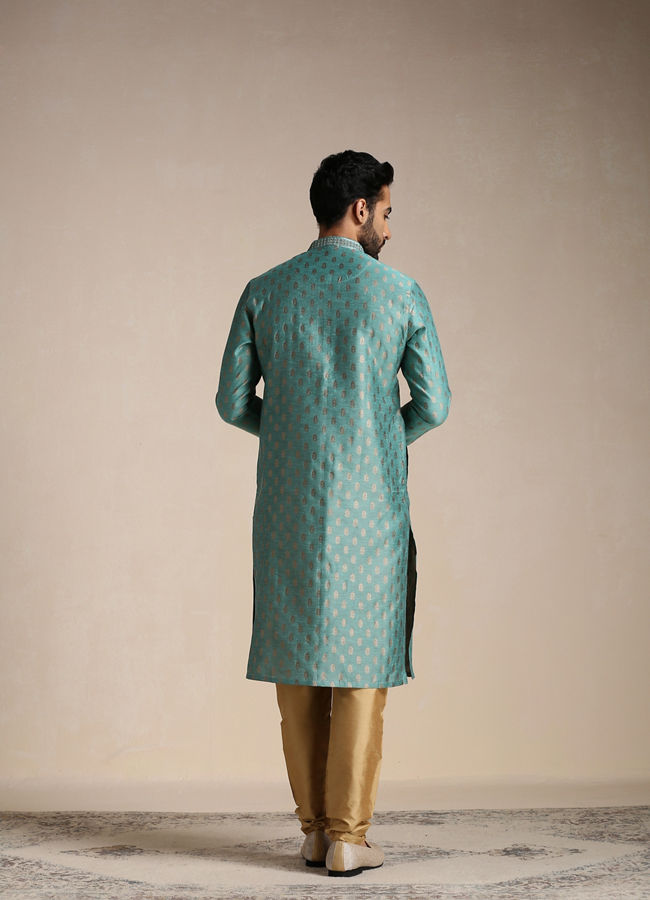 alt message - Manyavar Men Teal Green Jacquard Patterned Kurta Set image number 4