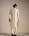 alt message - Manyavar Men Soft Beige Jacquard Patterned Kurta Set image number 4