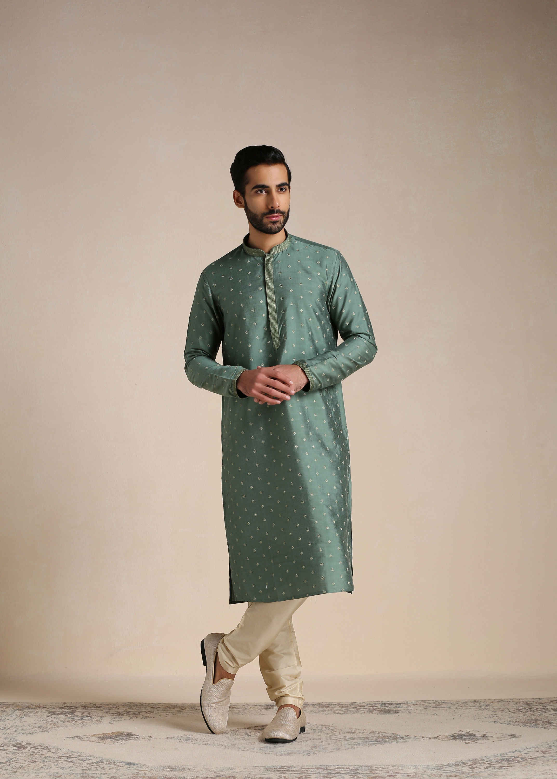 Manyavar Men Hunter Green Self Motif Kurta Set