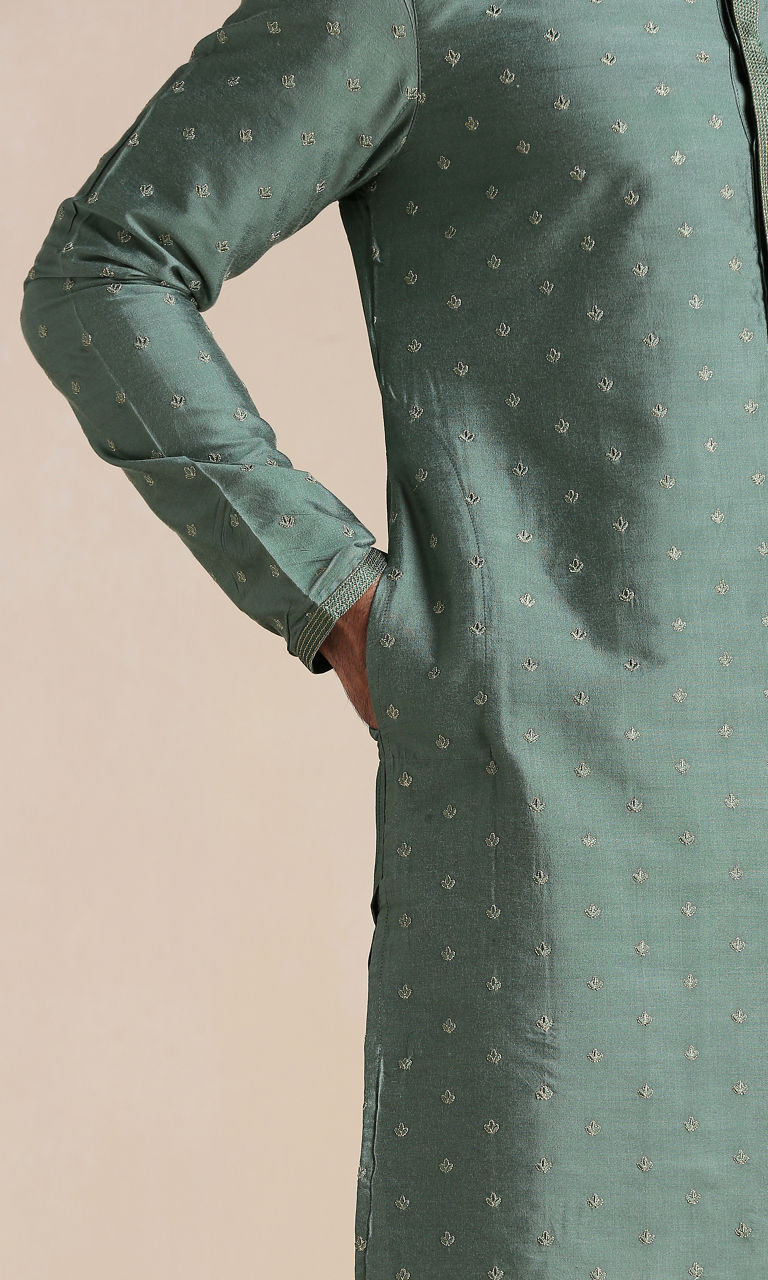 Manyavar Men Hunter Green Self Motif Kurta Set