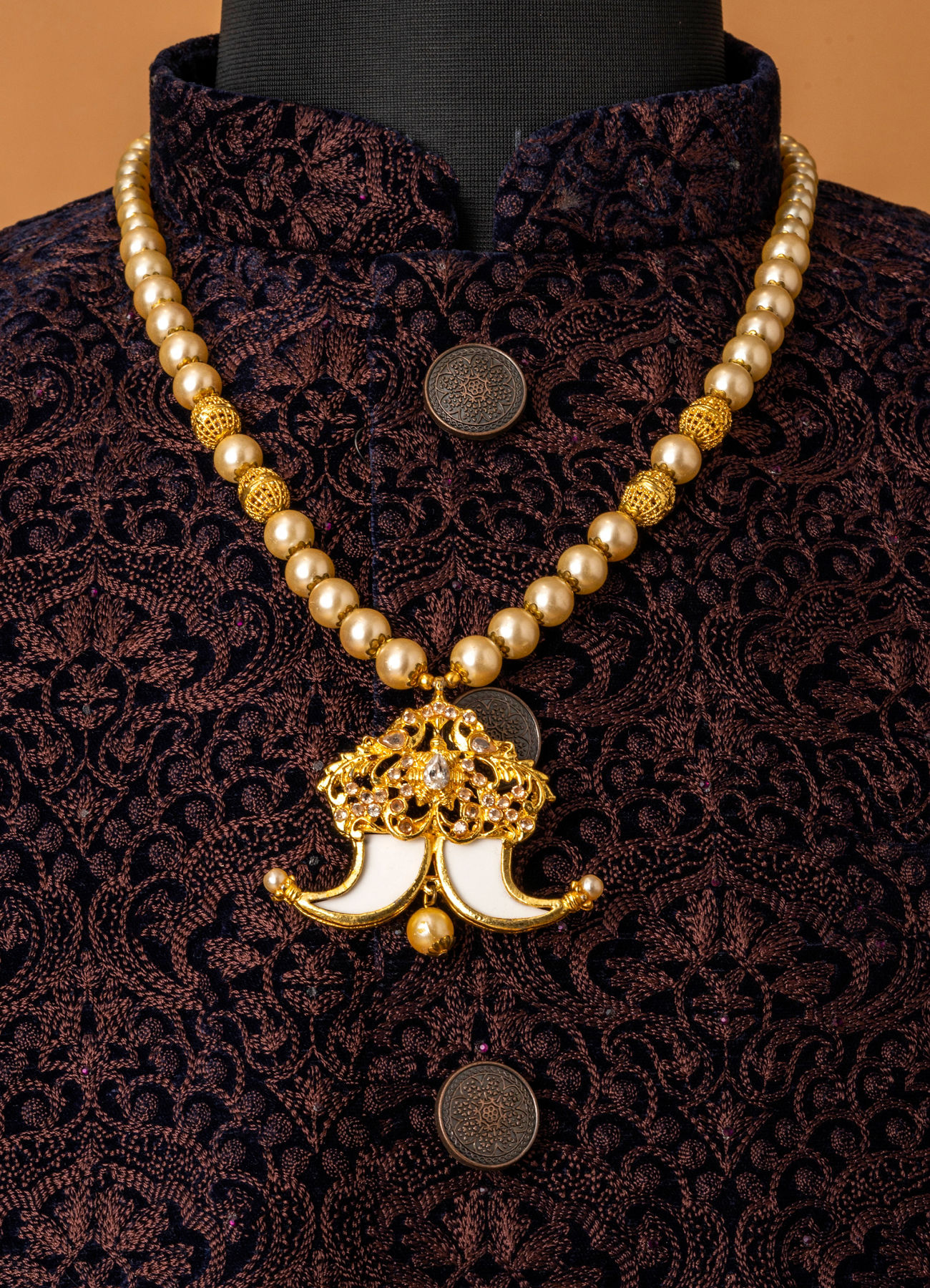 Manyavar Men Beige Layered Mala Necklace with Pearl