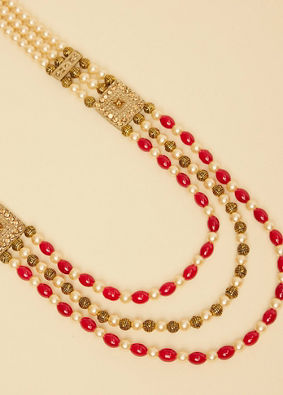 Attractive Maroon Mala image number 1