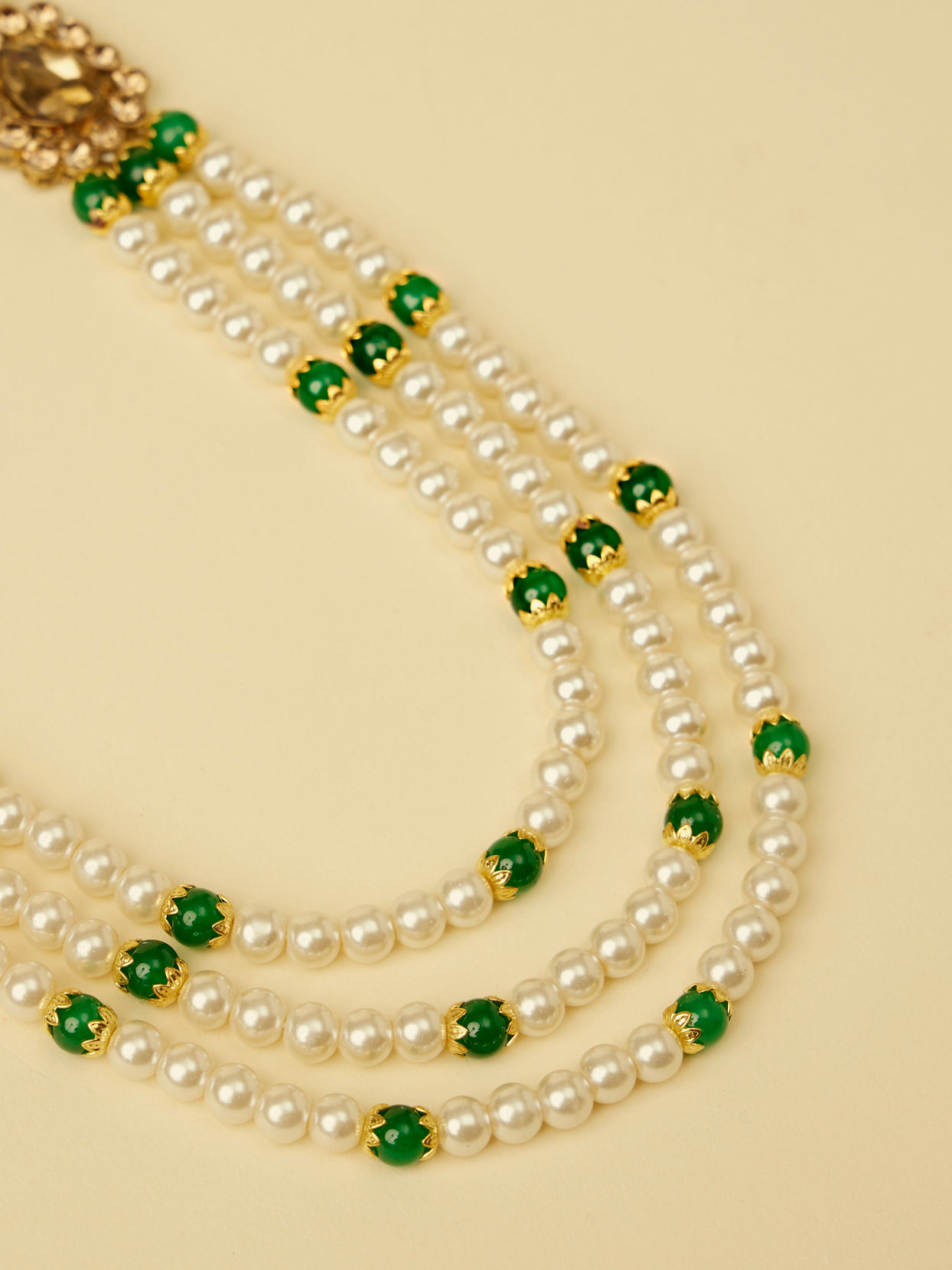 Manyavar Men Pearl and Green Stone Mala image number 1