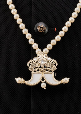 Manyavar Men Luxurious Cream Royal Mala