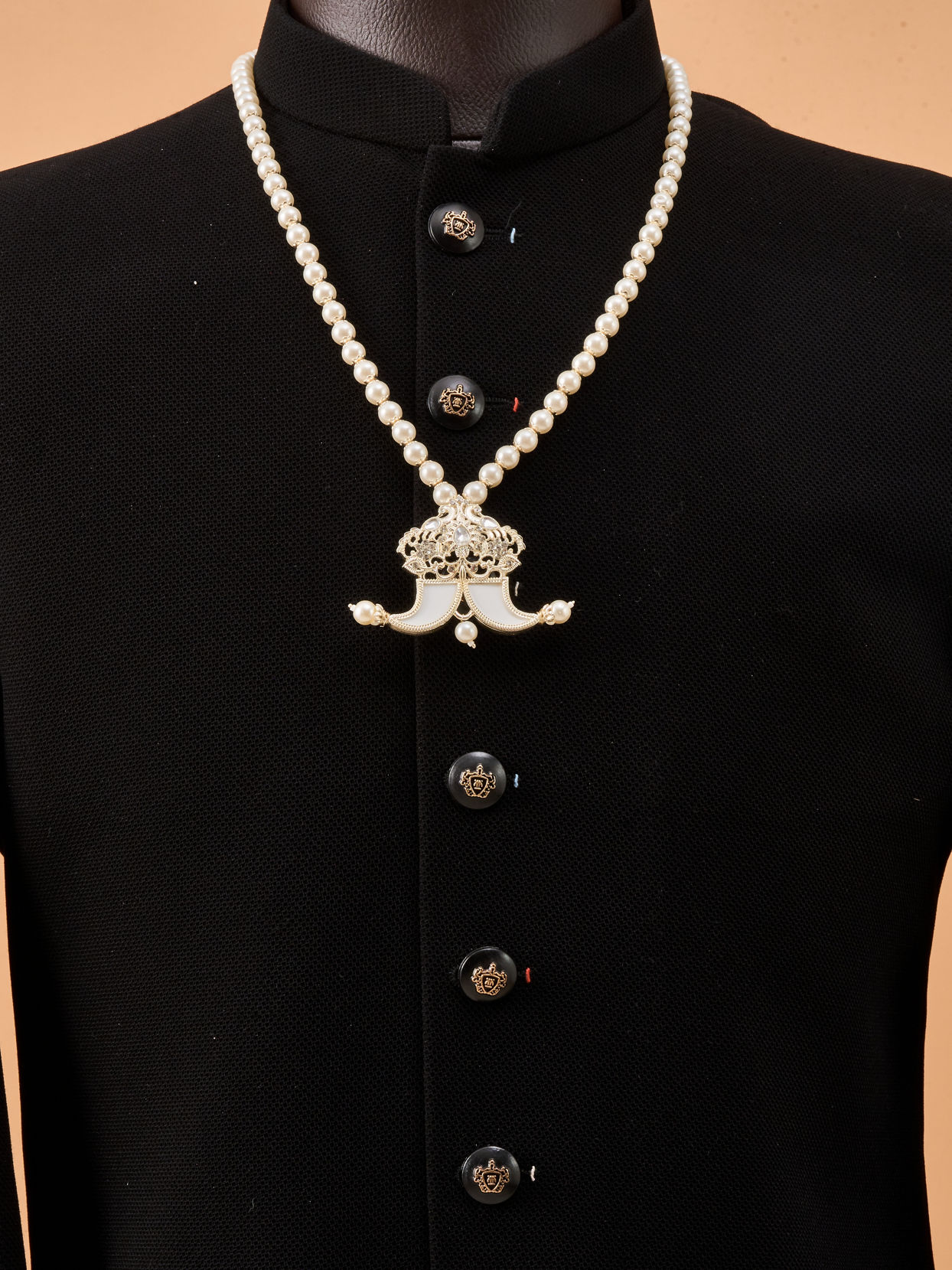Manyavar Men Luxurious Cream Royal Mala