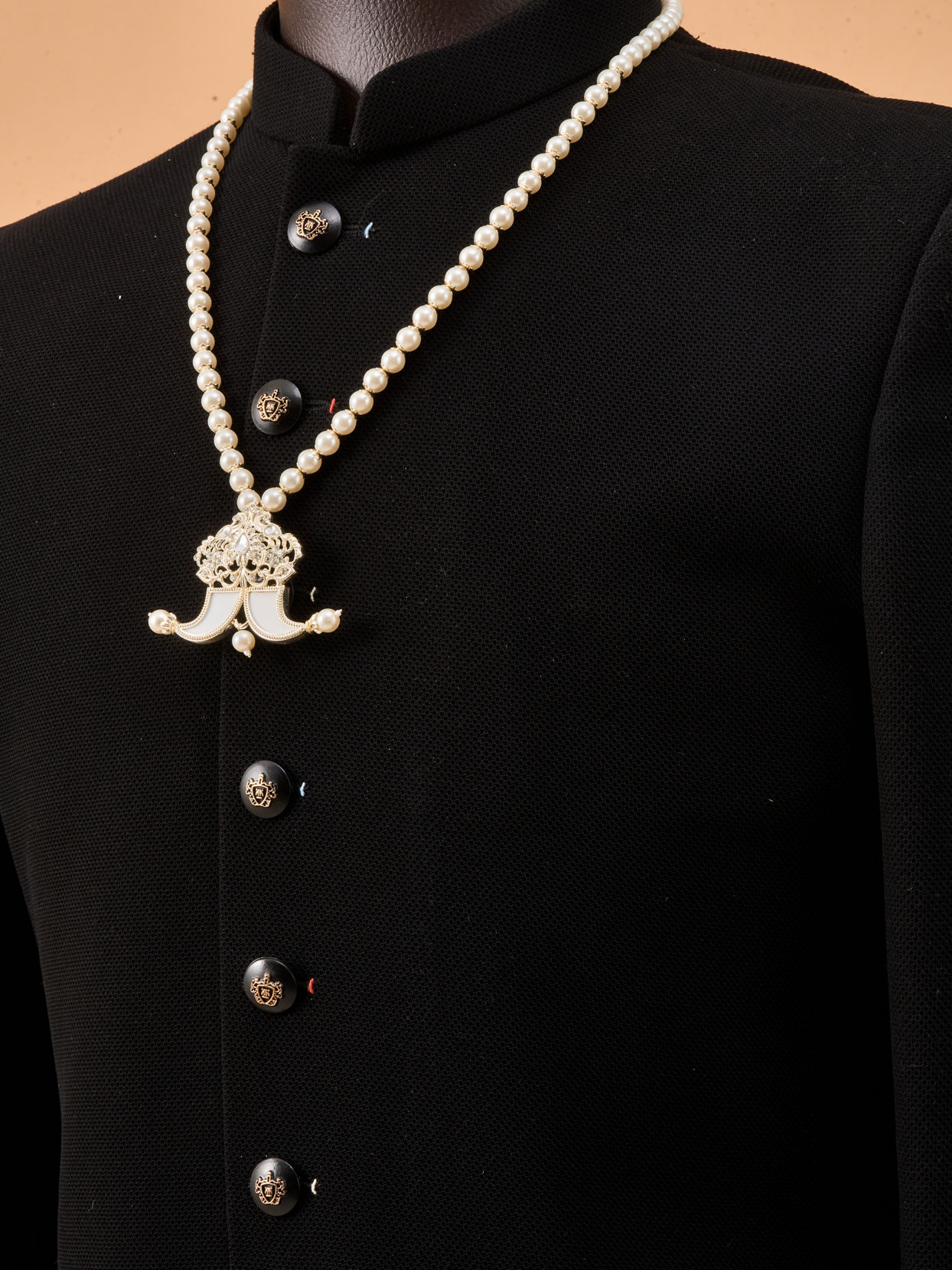 Manyavar Men Luxurious Cream Royal Mala