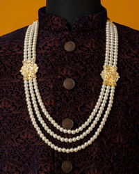 Manyavar Men Opulent Cream Mala