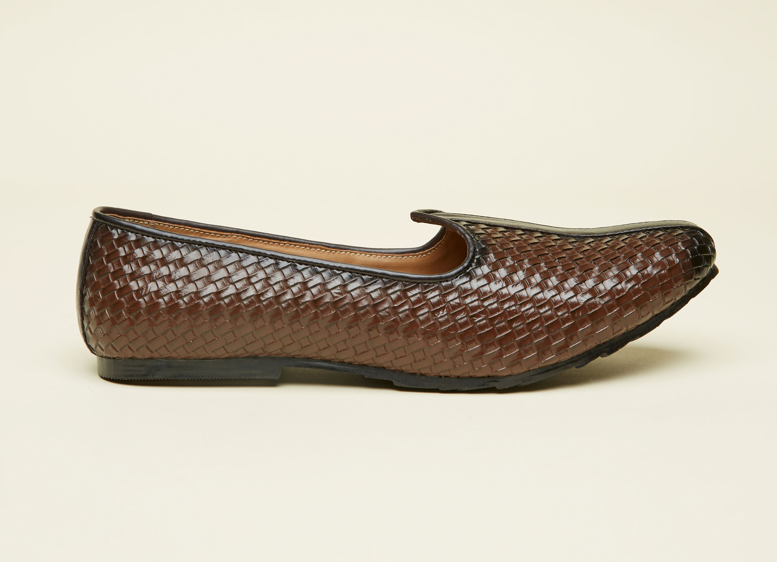 Twamev Men Classic Brown Juti