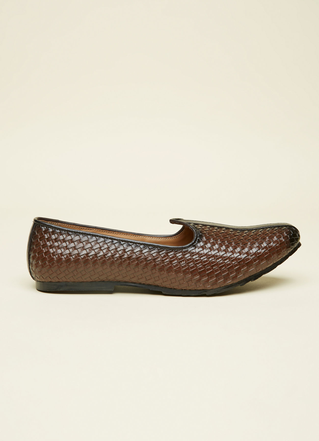 Twamev Men Classic Brown Juti