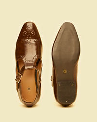 Twamev Men Elegant Brown Jooti