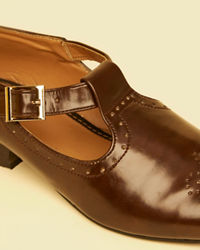Twamev Men Elegant Brown Jooti