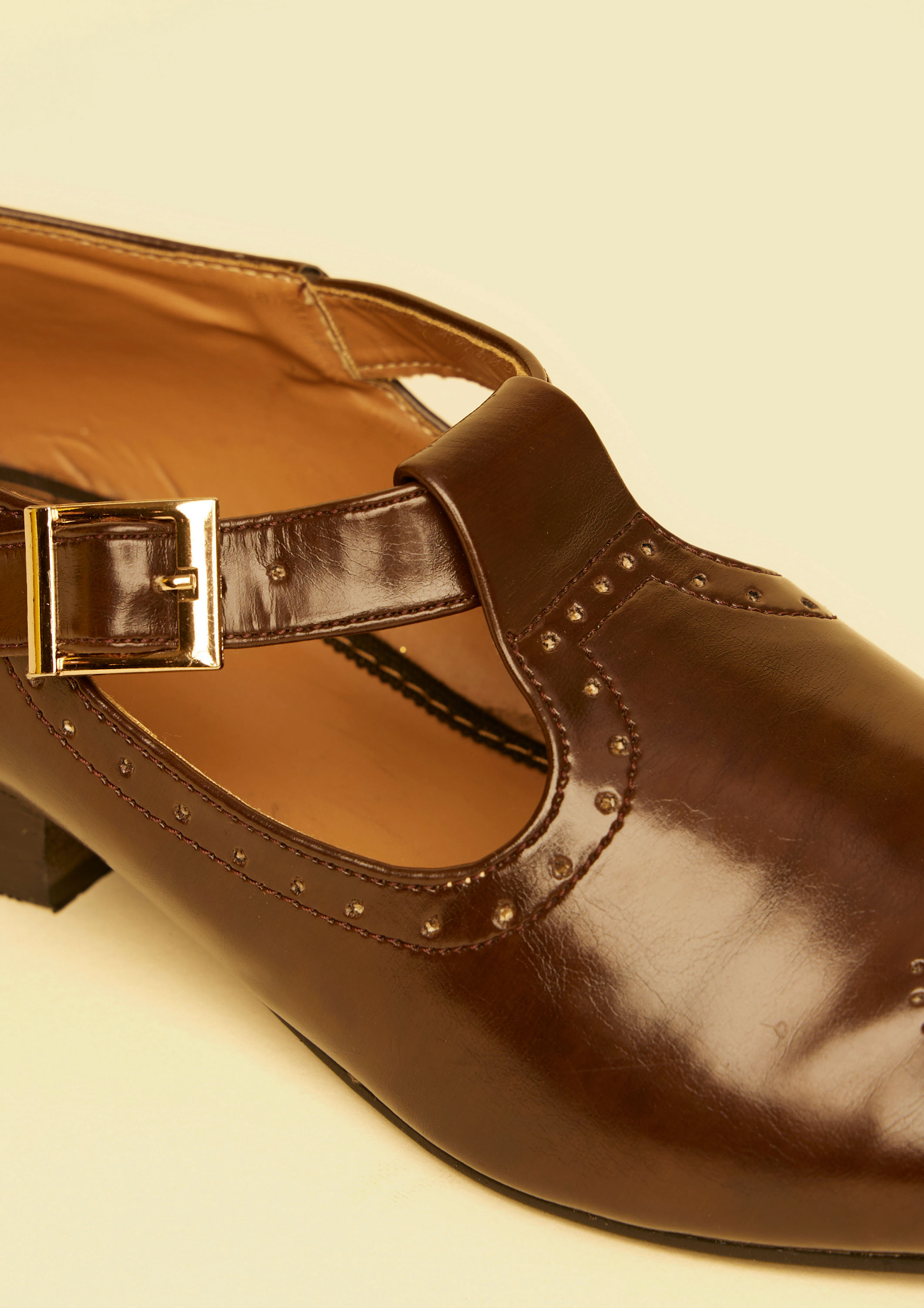 Twamev Men Elegant Brown Jooti