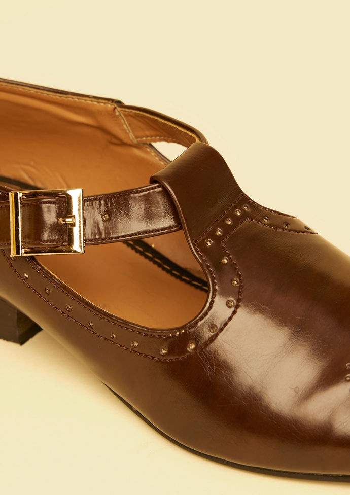 Twamev Men Elegant Brown Jooti