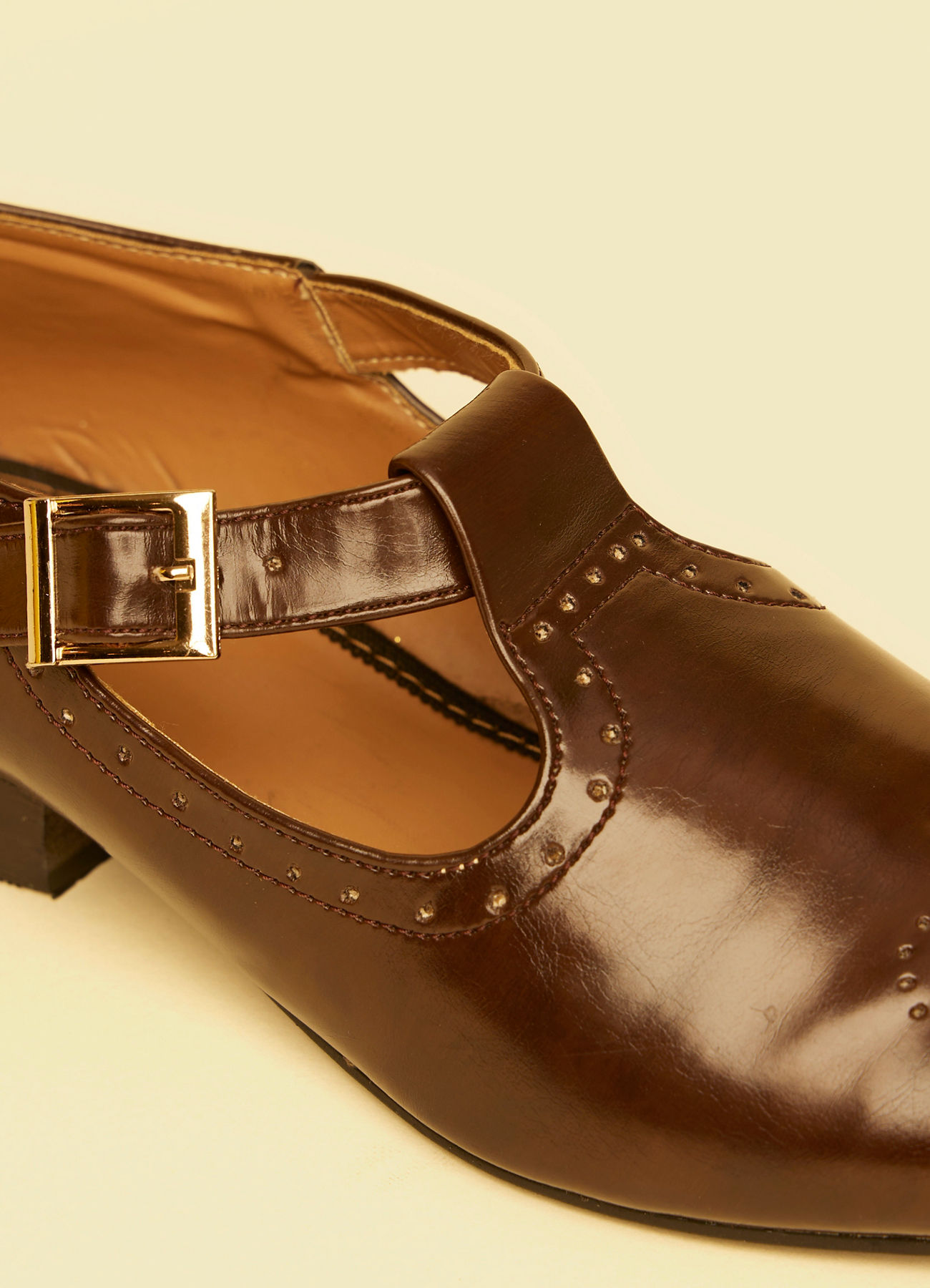 Twamev Men Elegant Brown Jooti