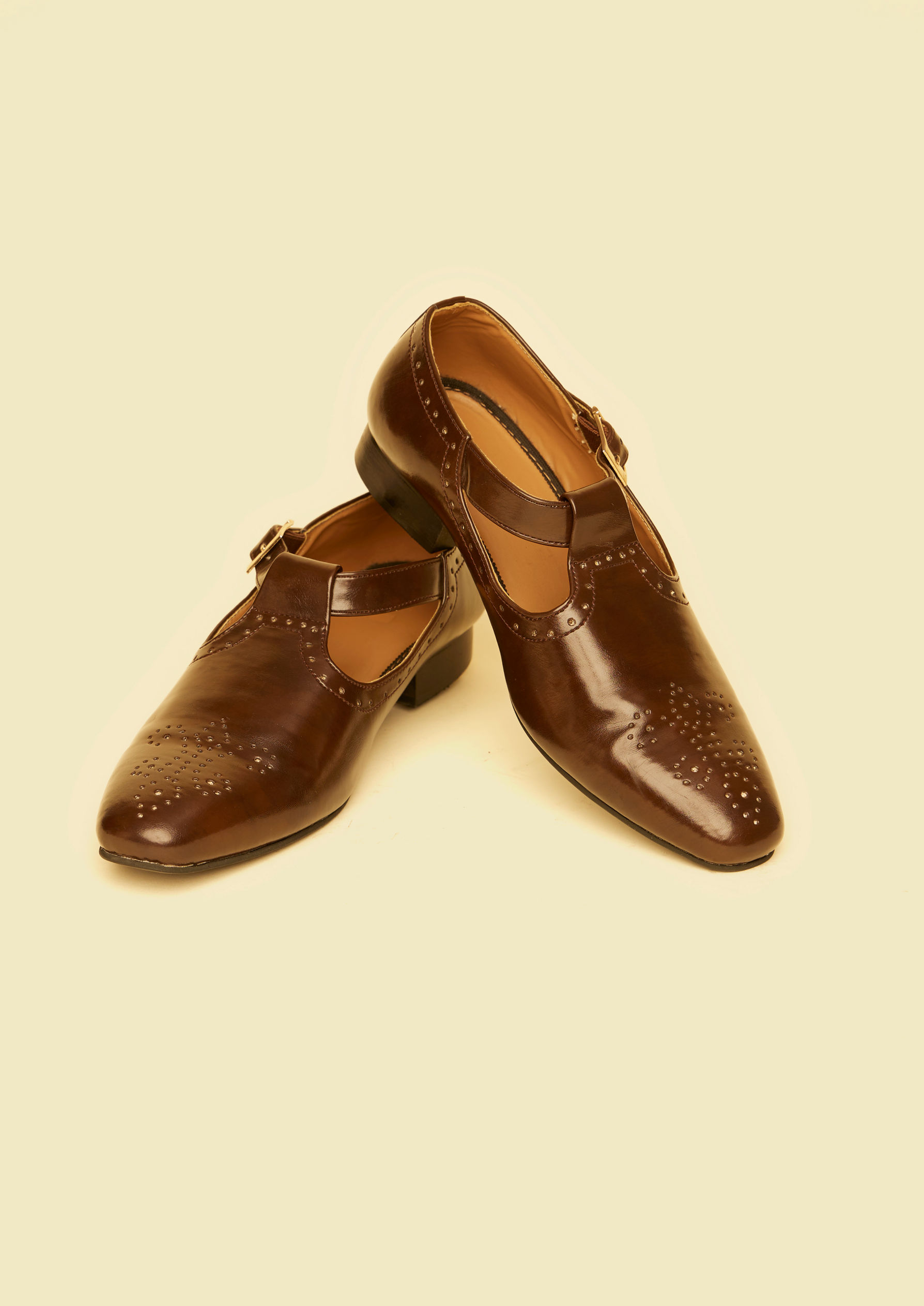 Twamev Men Elegant Brown Jooti