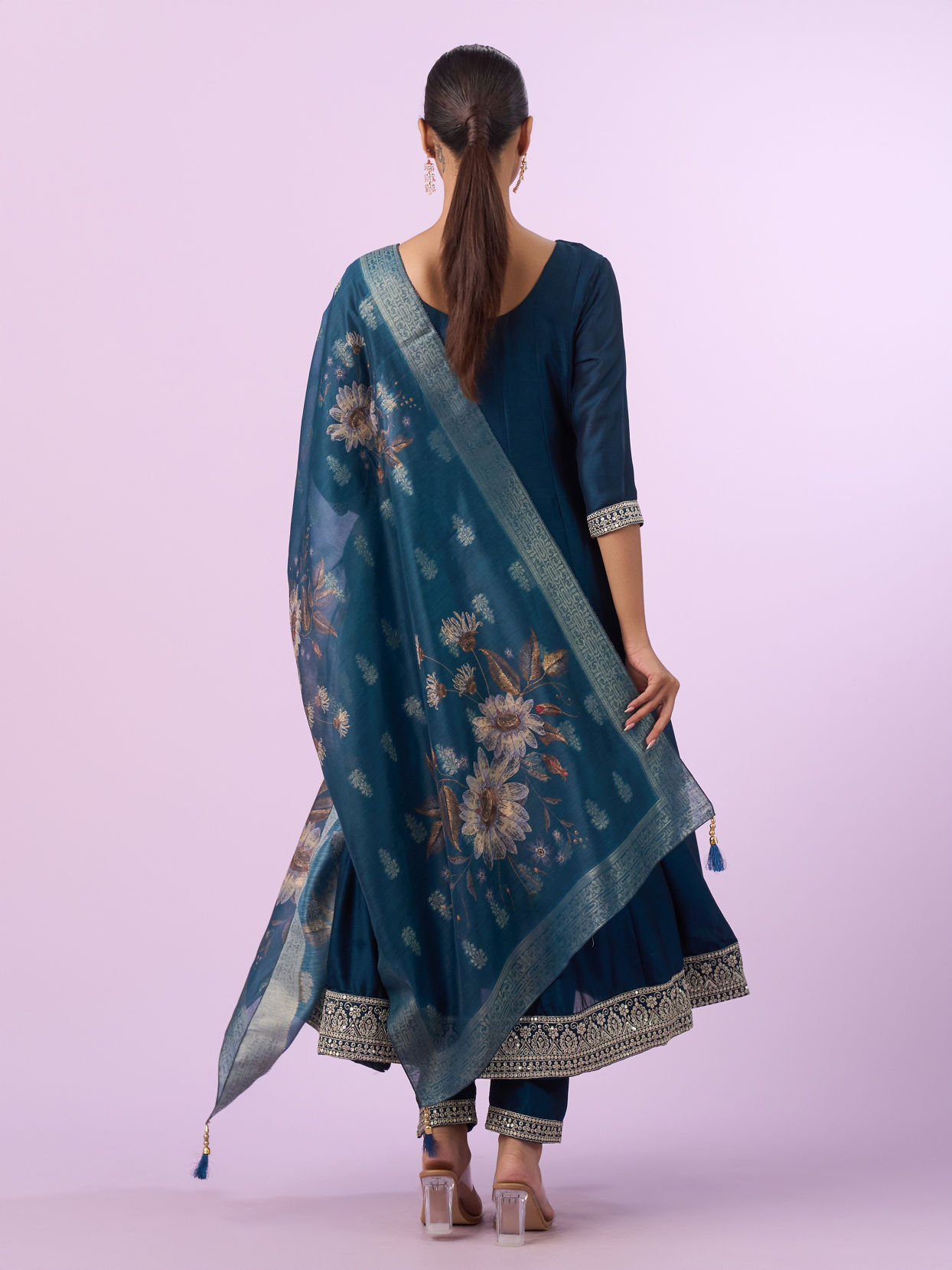 Mohey Women Tantalizing Teal Blue Anarkali Suit