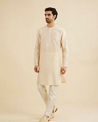 Manyavar Men Pearl White Solid Kurta