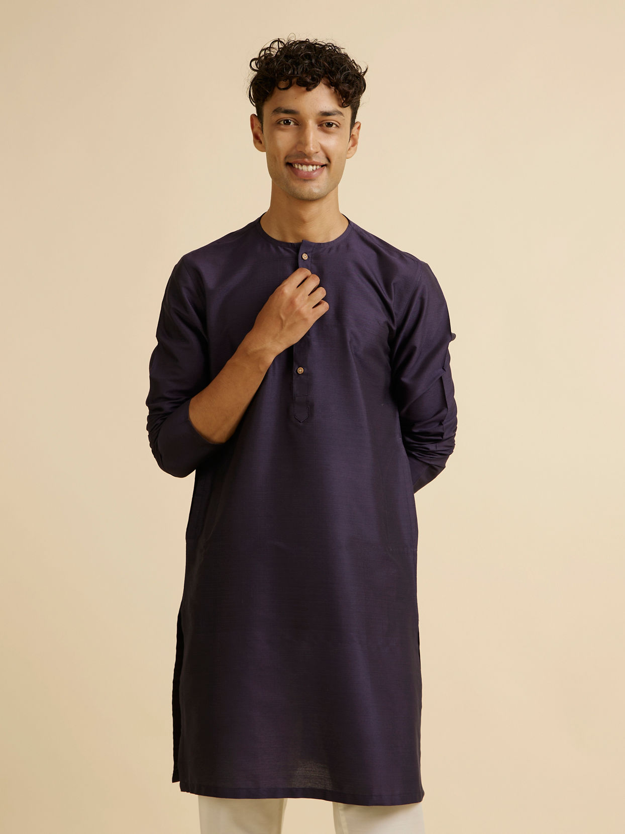 alt message - Manyavar Men Dark Blue Classic Plain Inside Kurta image number 0