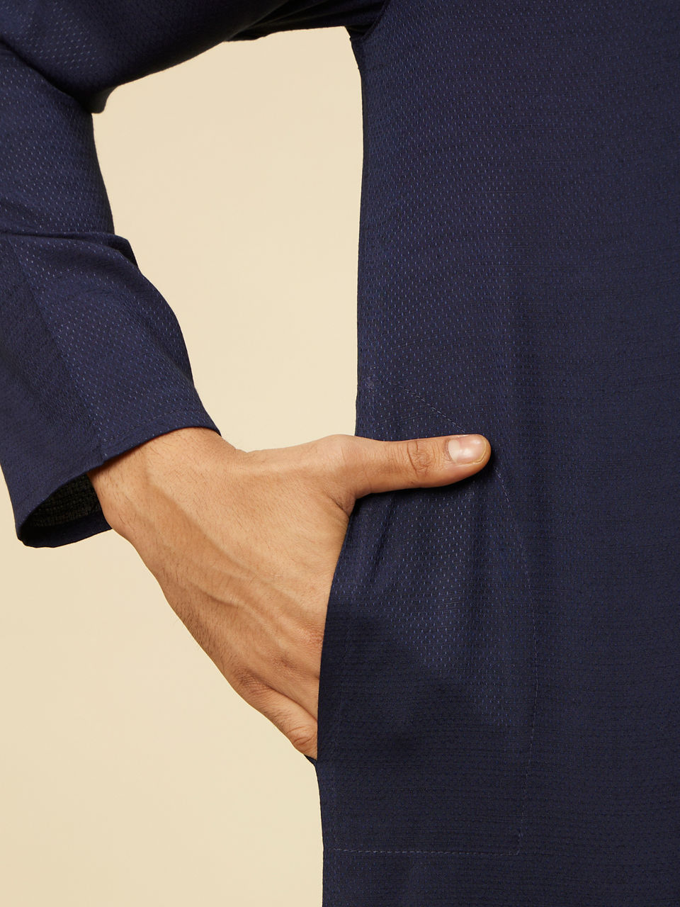 Manyavar Men Blue Jacquard Plain Design Kurta