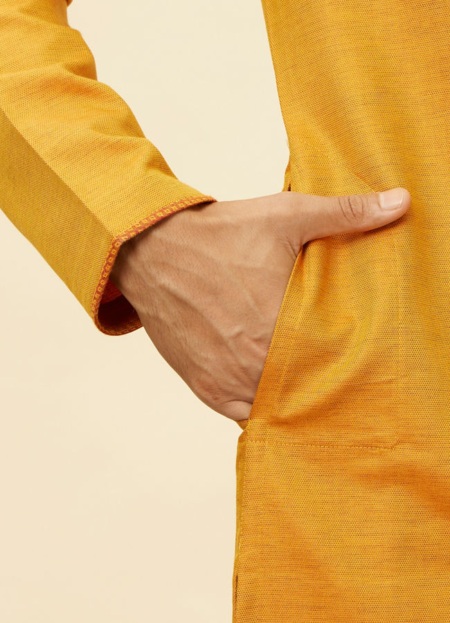 Mustard Yellow Contrast Piping Kurta image number 3