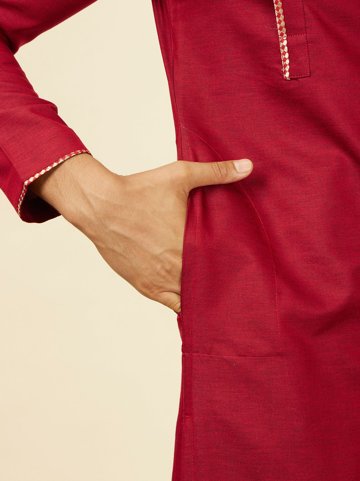 alt message - Manyavar Men Maroon Side Open Kurta image number 3