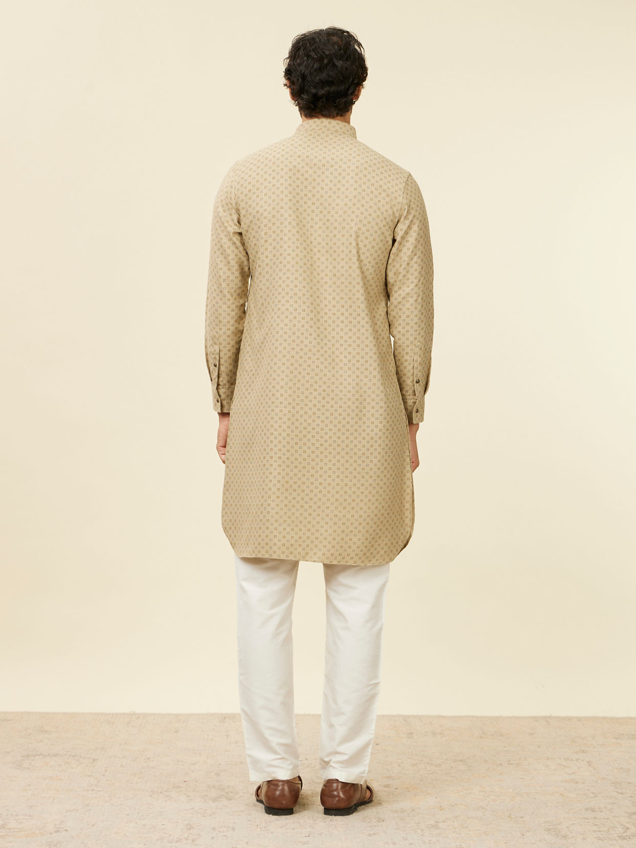 Manyavar Men Beige Buta Patterned Kurta