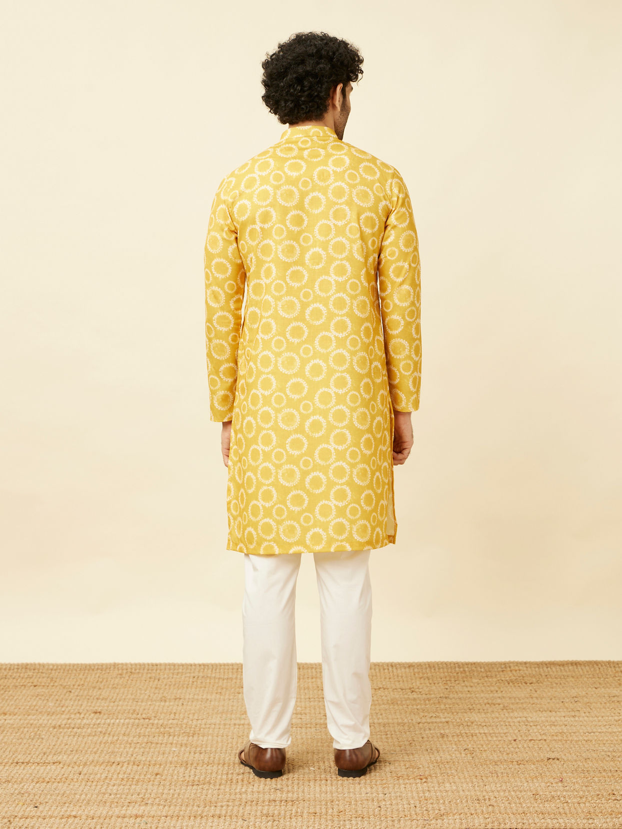 alt message - Manyavar Men Sunrise Orange Circular Printed Kurta image number 4