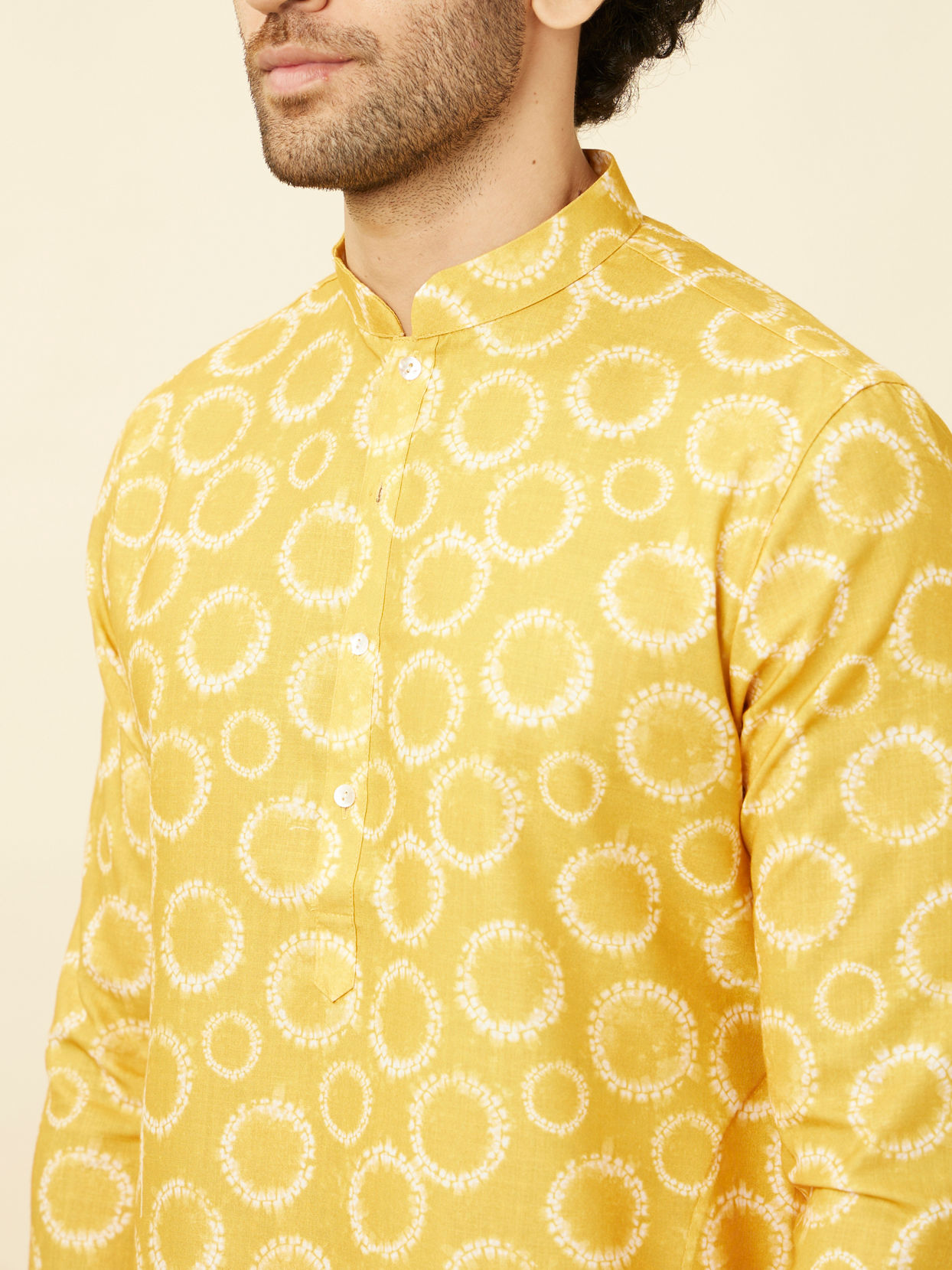 alt message - Manyavar Men Sunrise Orange Circular Printed Kurta image number 1